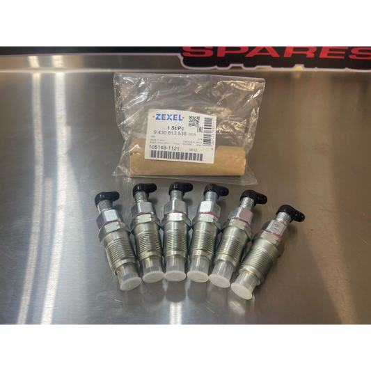 NEW GENUINE ZEXEL NISSAN TD42 INJECTORS 5148-112 with washer kit